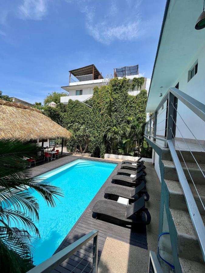 Hotel Aqualuna Cyclops Brisas de Zicatela ภายนอก รูปภาพ