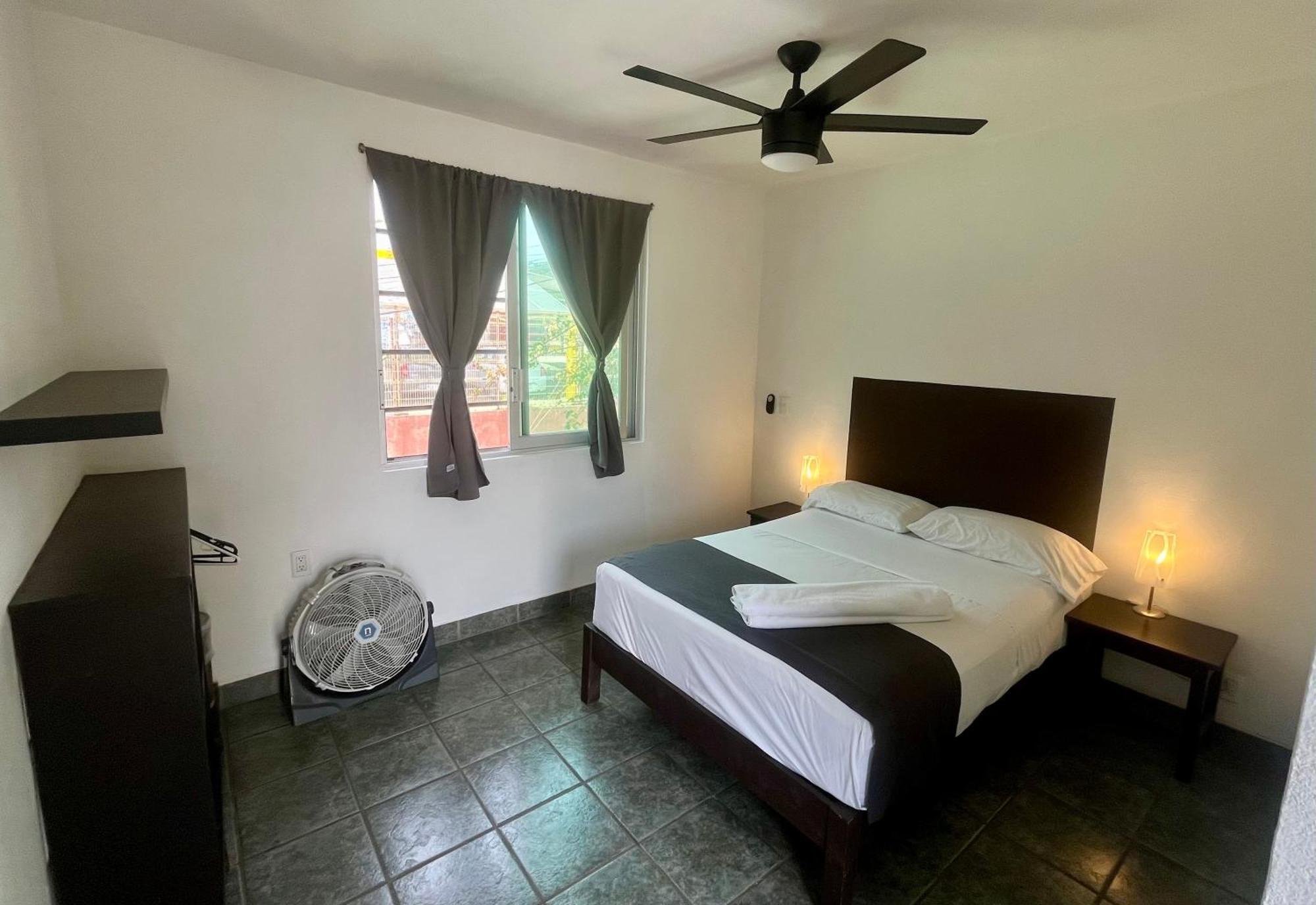 Hotel Aqualuna Cyclops Brisas de Zicatela ภายนอก รูปภาพ